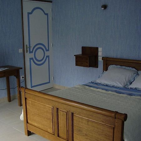 Le Relais Postal Bed & Breakfast Courson Exterior photo